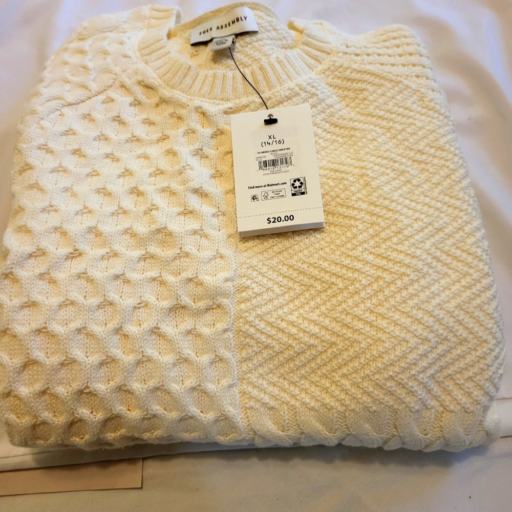 Youth Boys 14/16 Cream Sweater; NWT